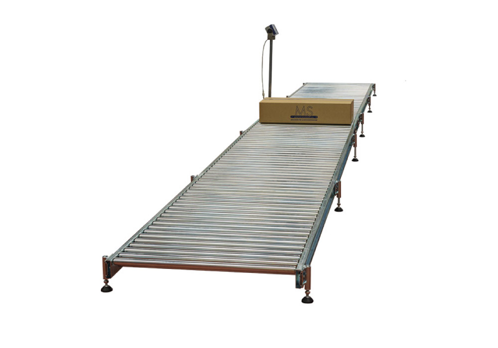 Weighing line with scale and idle rollers