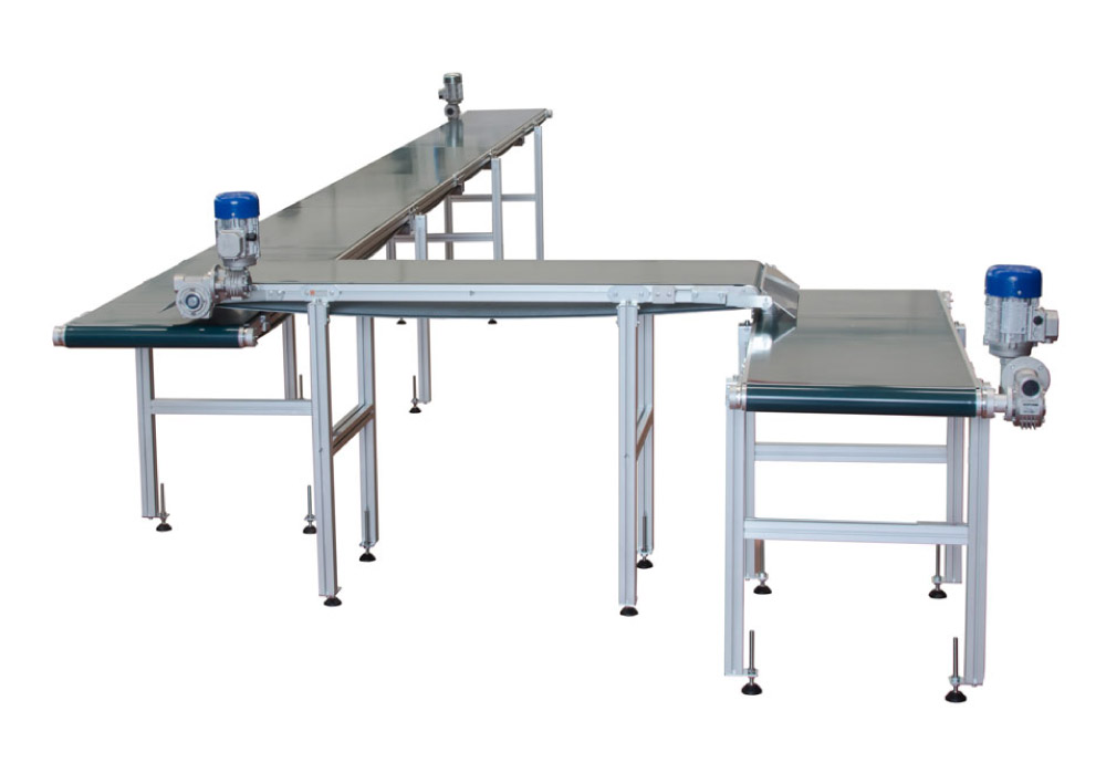 Conveyor belts for boxes