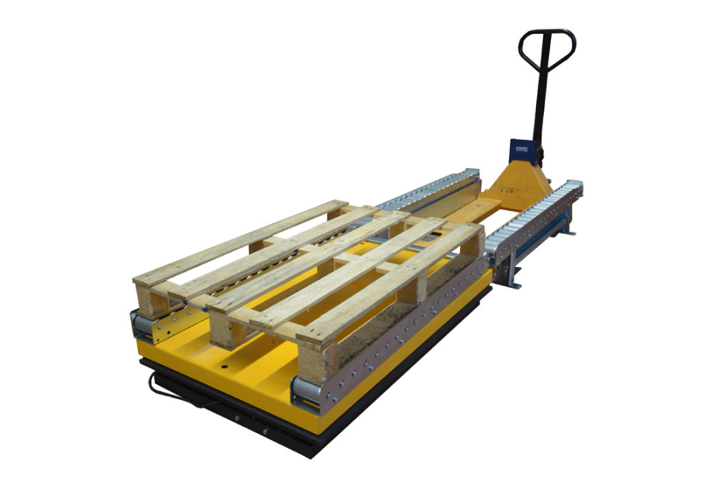 Piattaforma elevatrice con rulliere folli