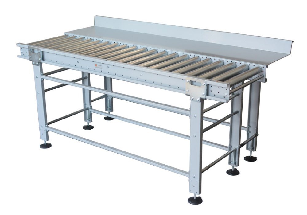 Idler roller conveyor with side guard