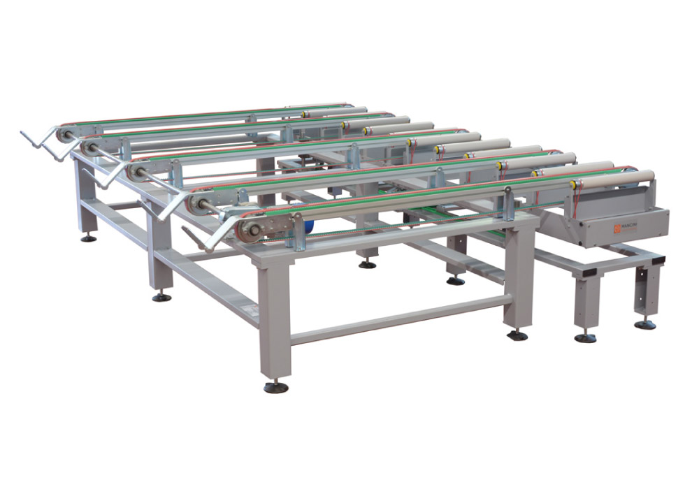 Motorized conveyor with orthogonal belt diverter
